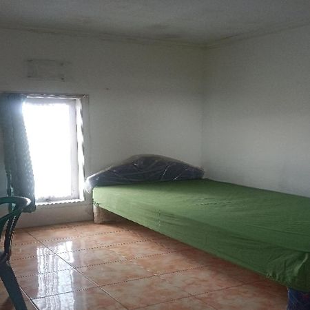 Oyo Life 91339 Pondok Kost Aulia Syariah غاروت المظهر الخارجي الصورة